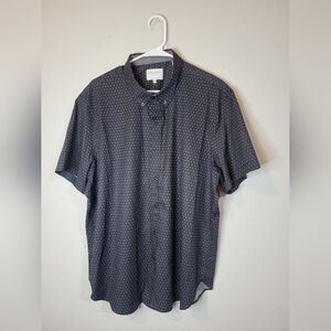 Modern Blue Polo Shirt with Lightweight Fabric